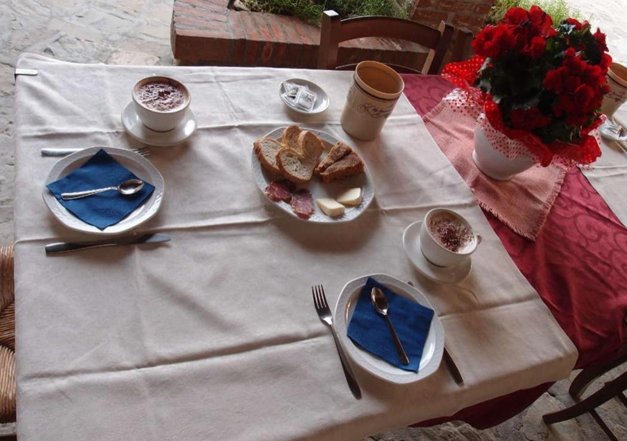 Ristorante Albergo Da Maurizio Cravanzana Екстер'єр фото