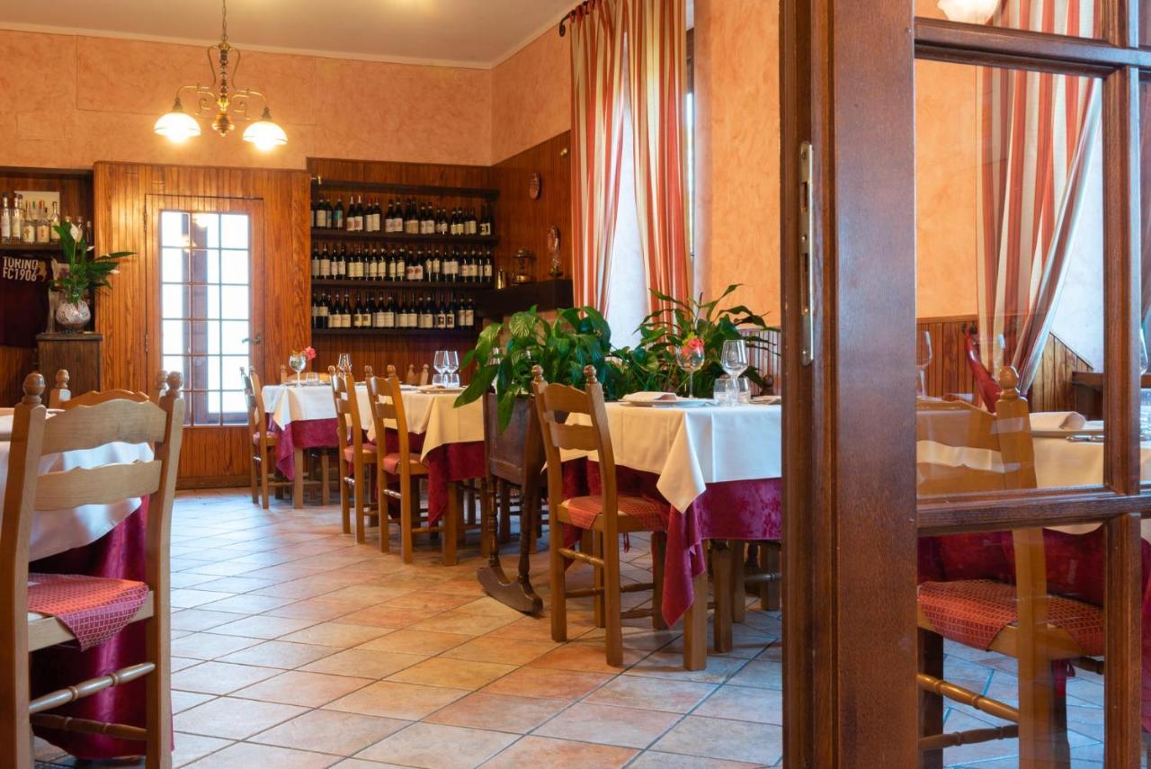 Ristorante Albergo Da Maurizio Cravanzana Екстер'єр фото